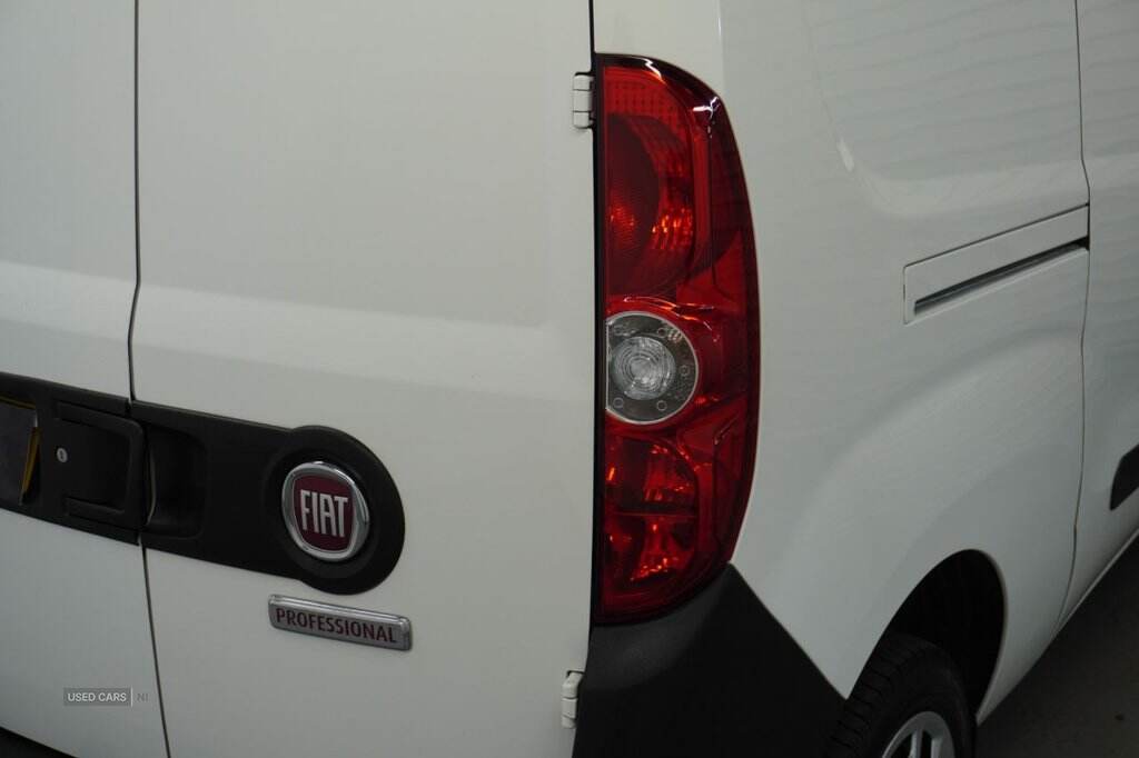 2021 Fiat Doblo 1.6 MultiJetII Maxi Tecnico Panel Van 6dr Diesel Manual L2 H1 Euro 6 (s/s) (105 bhp)