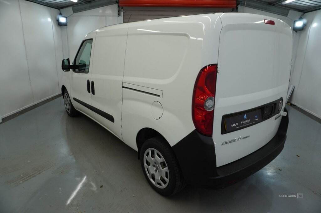 2021 Fiat Doblo 1.6 MultiJetII Maxi Tecnico Panel Van 6dr Diesel Manual L2 H1 Euro 6 (s/s) (105 bhp)