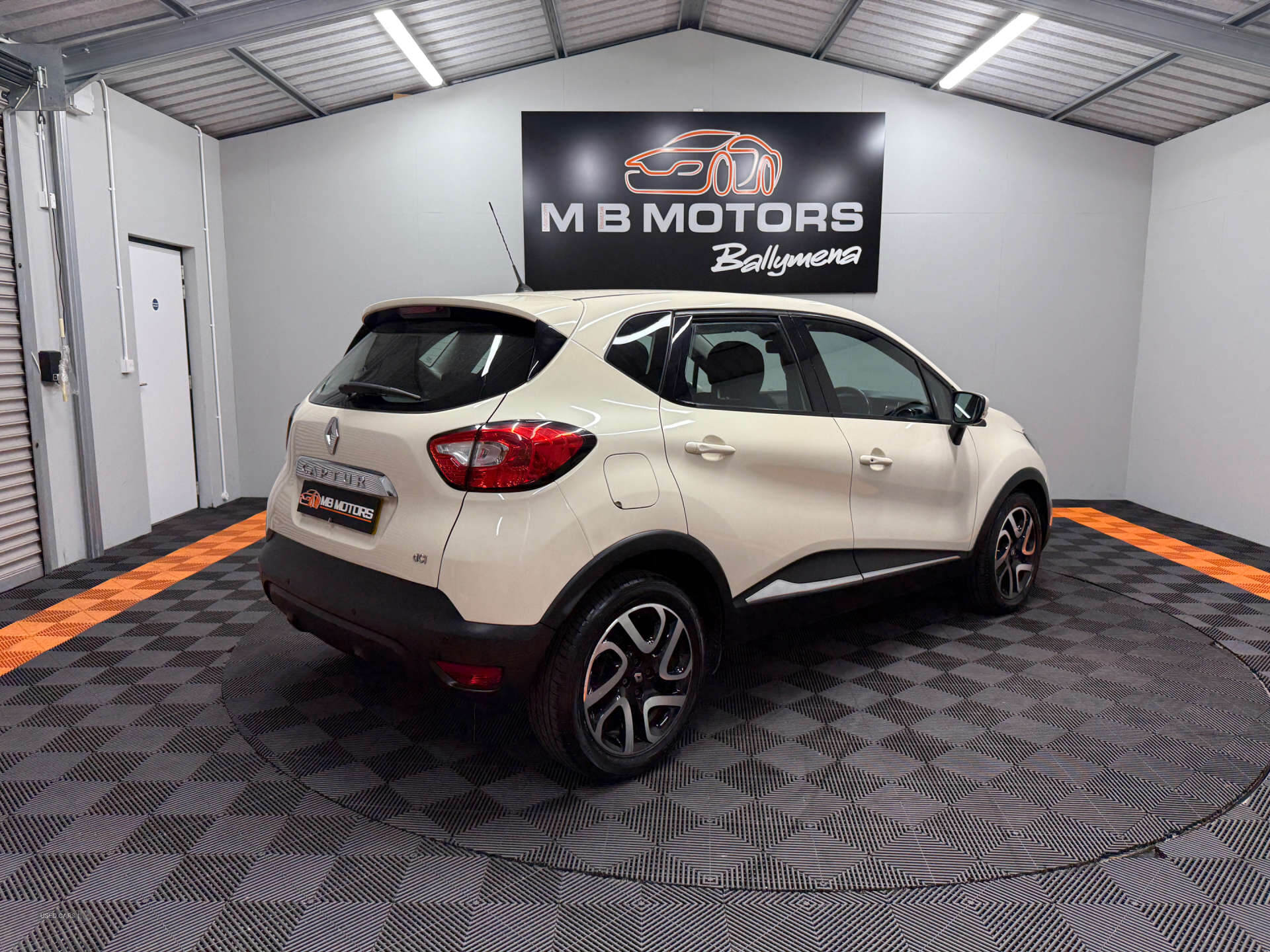 Mar 2014 Renault Captur 1.5 dCi 90 Dynamique MediaNav Energy 5dr