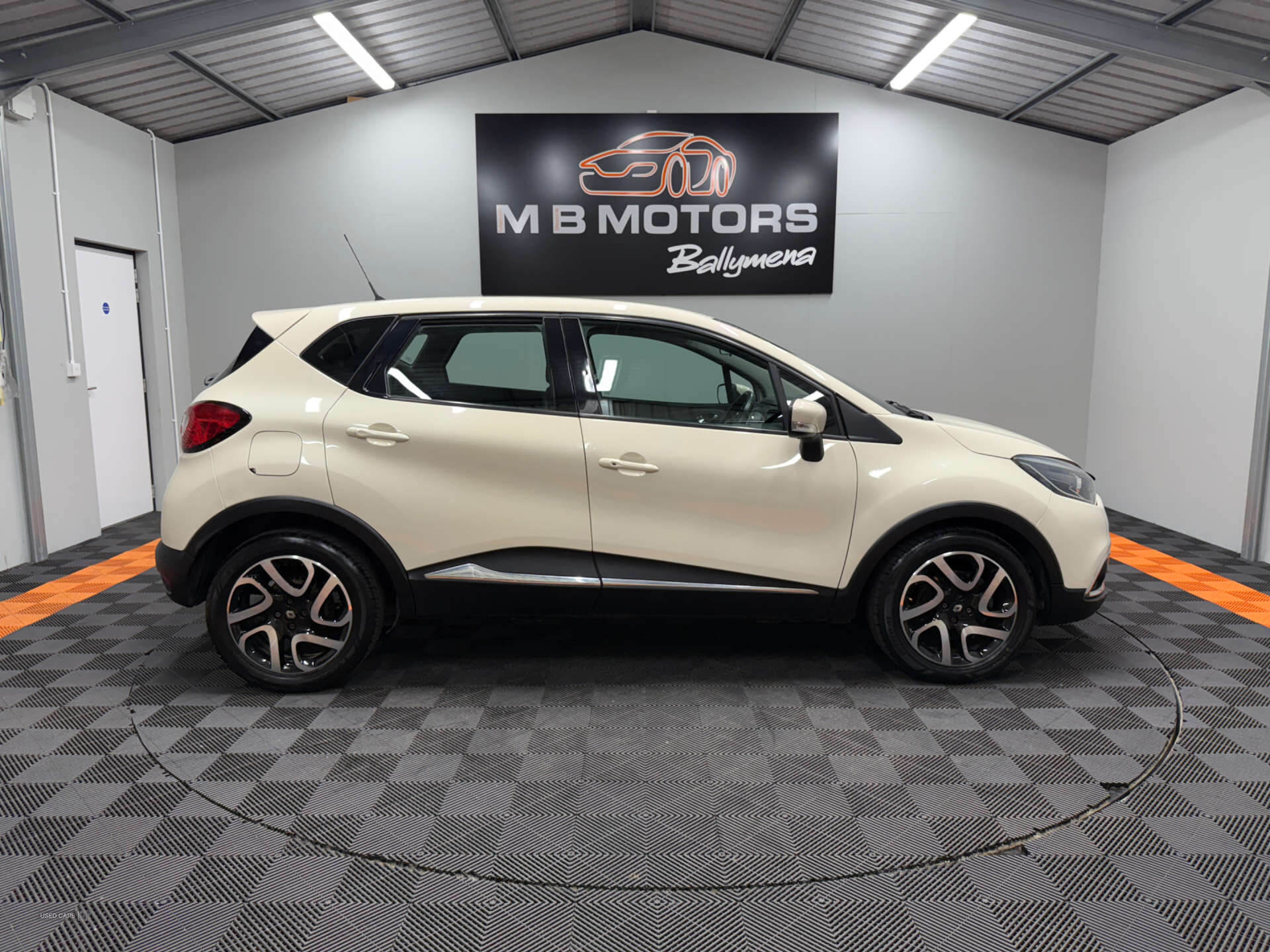 Mar 2014 Renault Captur 1.5 dCi 90 Dynamique MediaNav Energy 5dr
