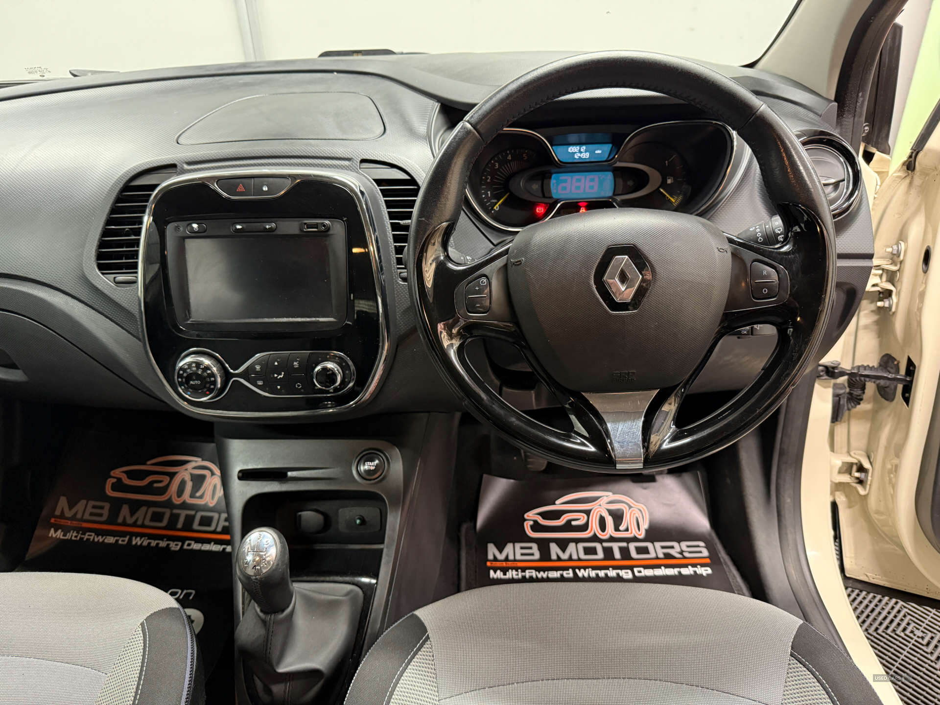 Mar 2014 Renault Captur 1.5 dCi 90 Dynamique MediaNav Energy 5dr