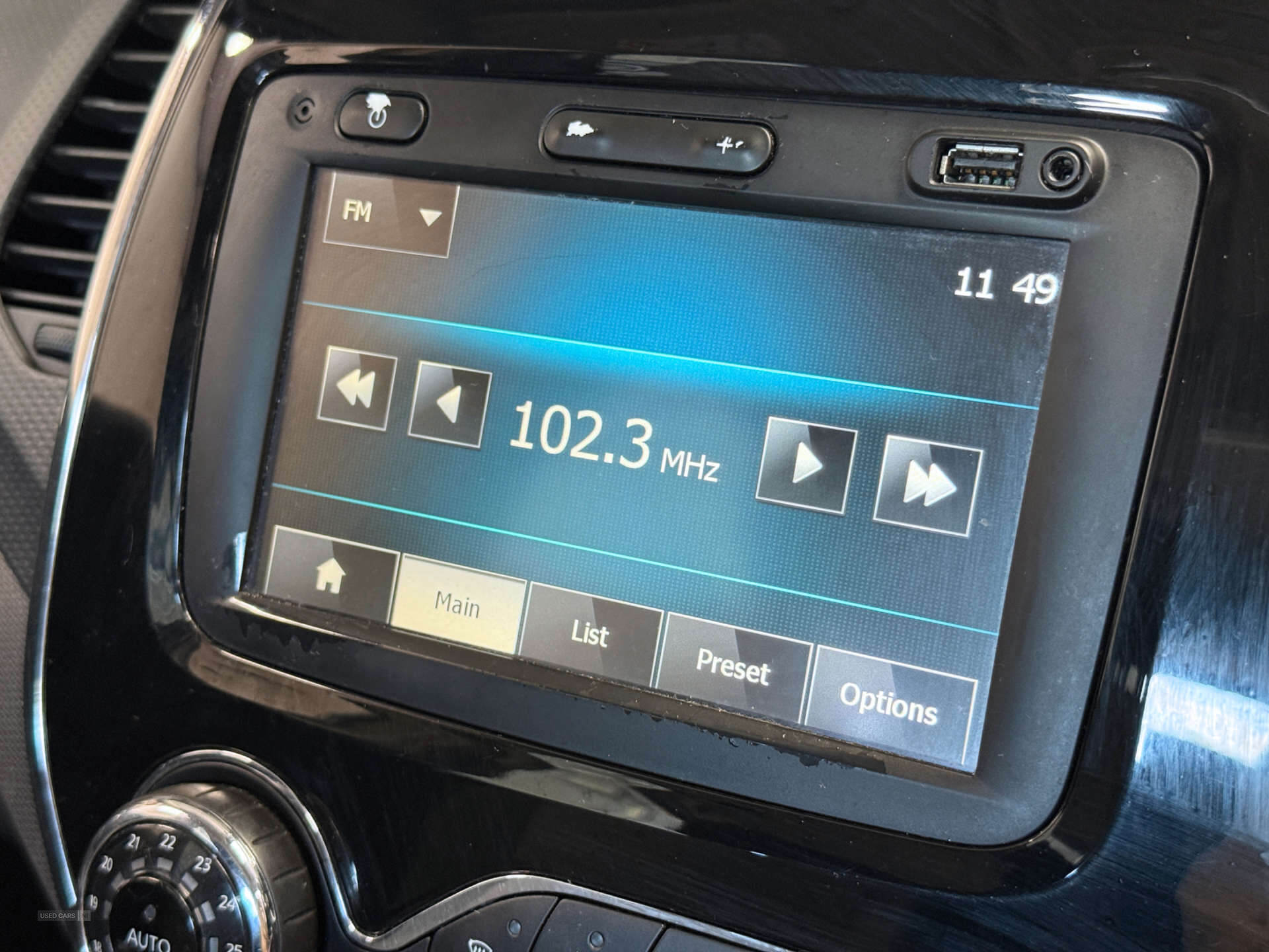 Mar 2014 Renault Captur 1.5 dCi 90 Dynamique MediaNav Energy 5dr