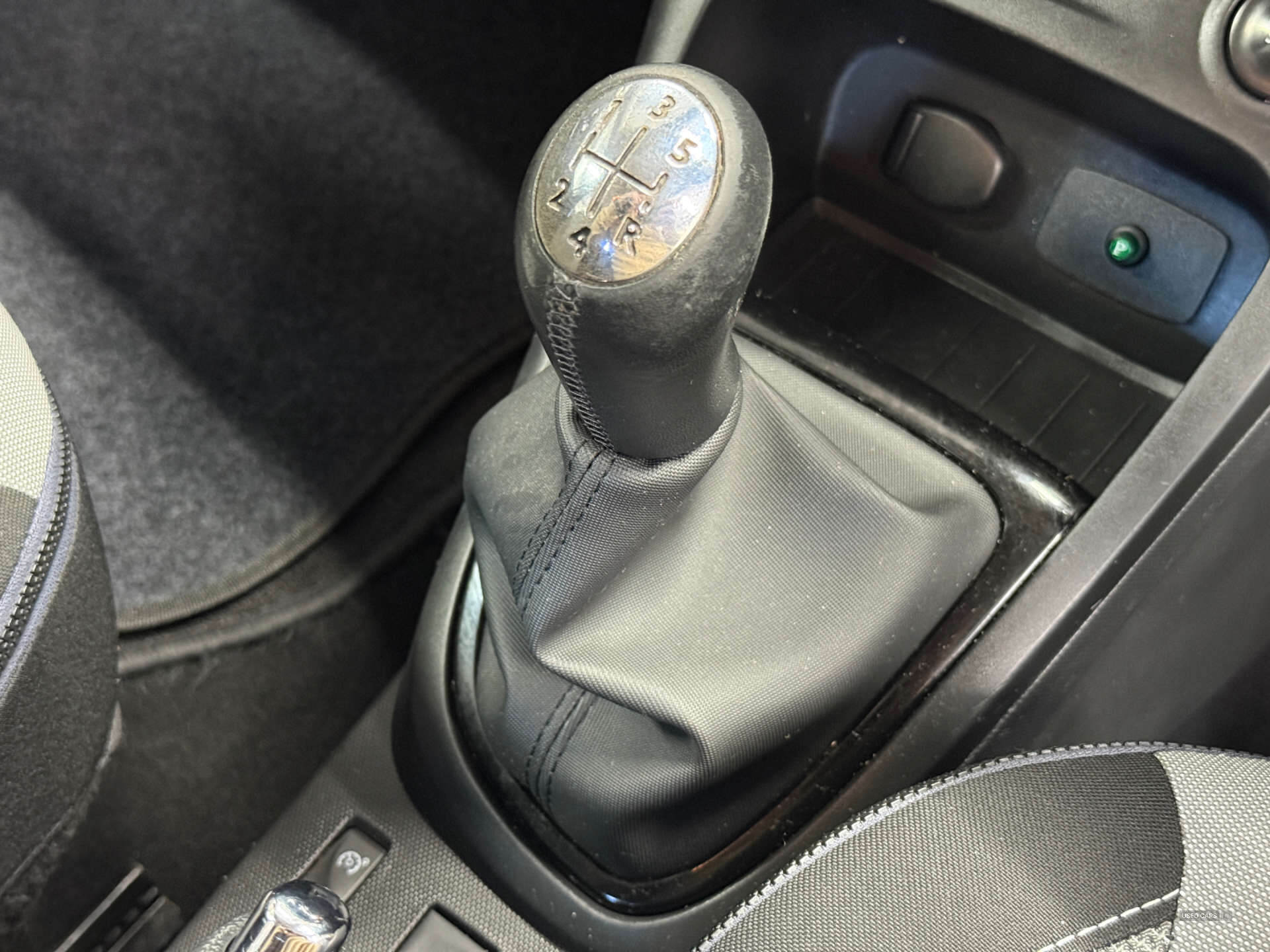 Mar 2014 Renault Captur 1.5 dCi 90 Dynamique MediaNav Energy 5dr