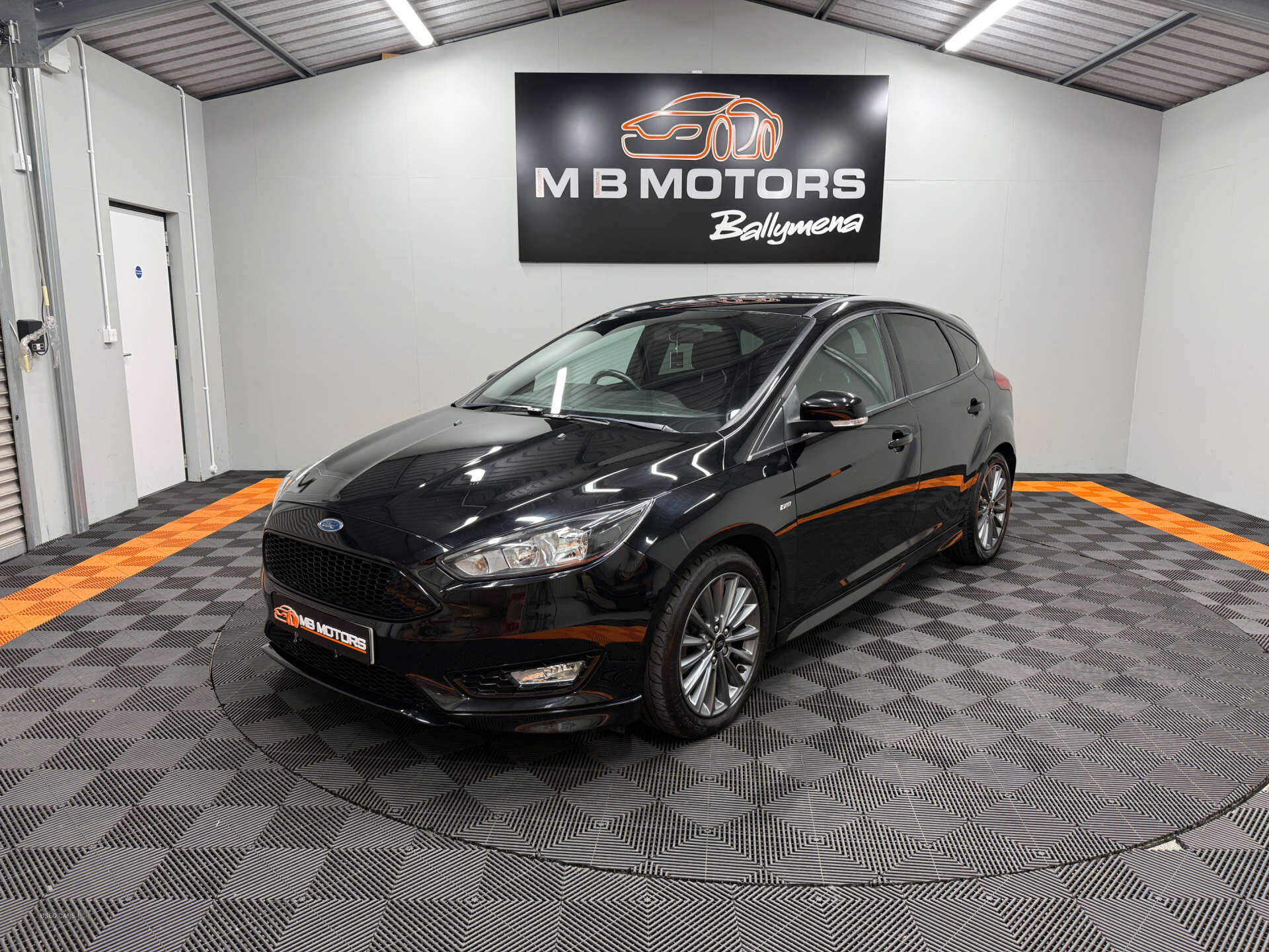May 2018 Ford Focus 1.0 EcoBoost 140 ST-Line Navigation 5dr