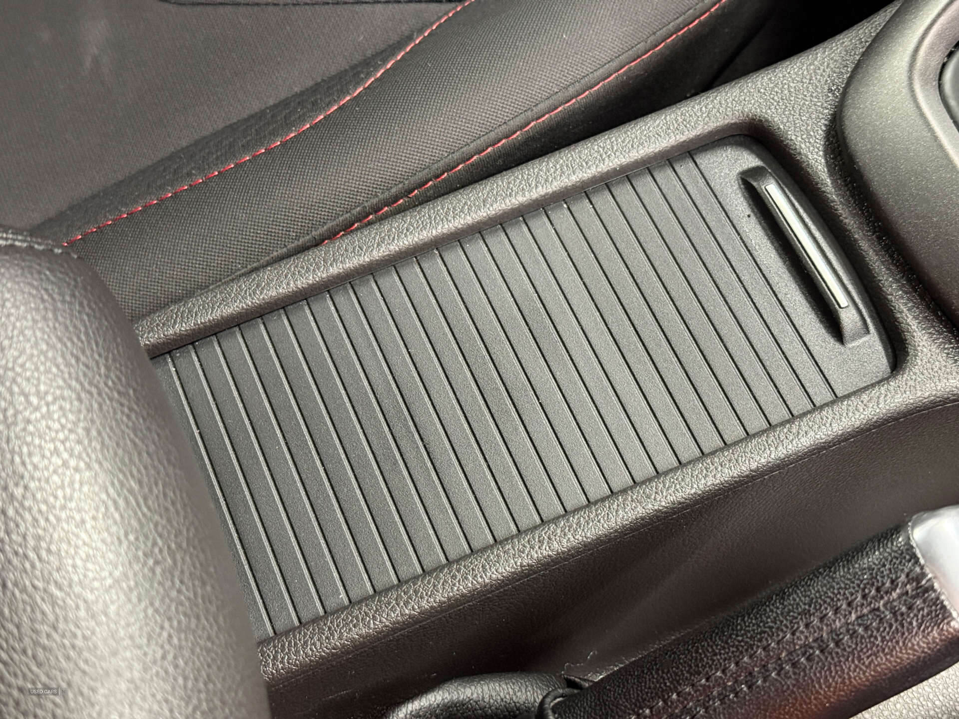 May 2018 Ford Focus 1.0 EcoBoost 140 ST-Line Navigation 5dr
