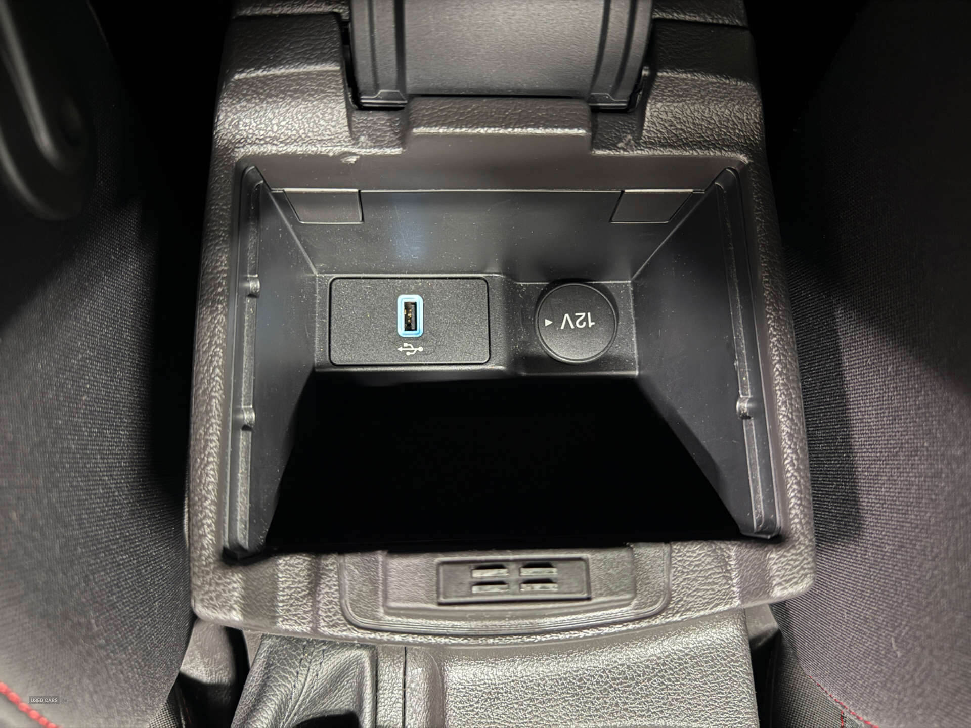 May 2018 Ford Focus 1.0 EcoBoost 140 ST-Line Navigation 5dr