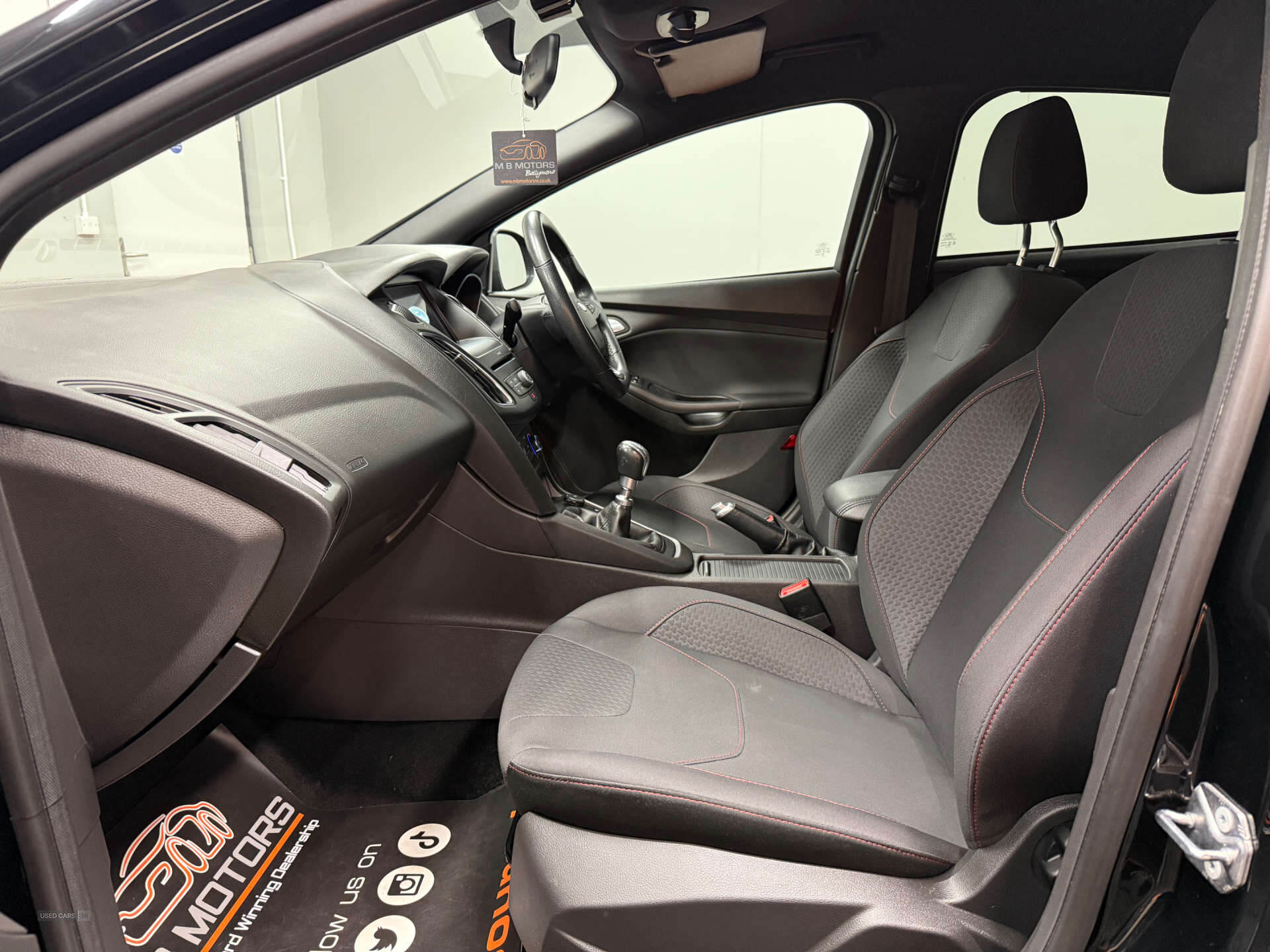 May 2018 Ford Focus 1.0 EcoBoost 140 ST-Line Navigation 5dr