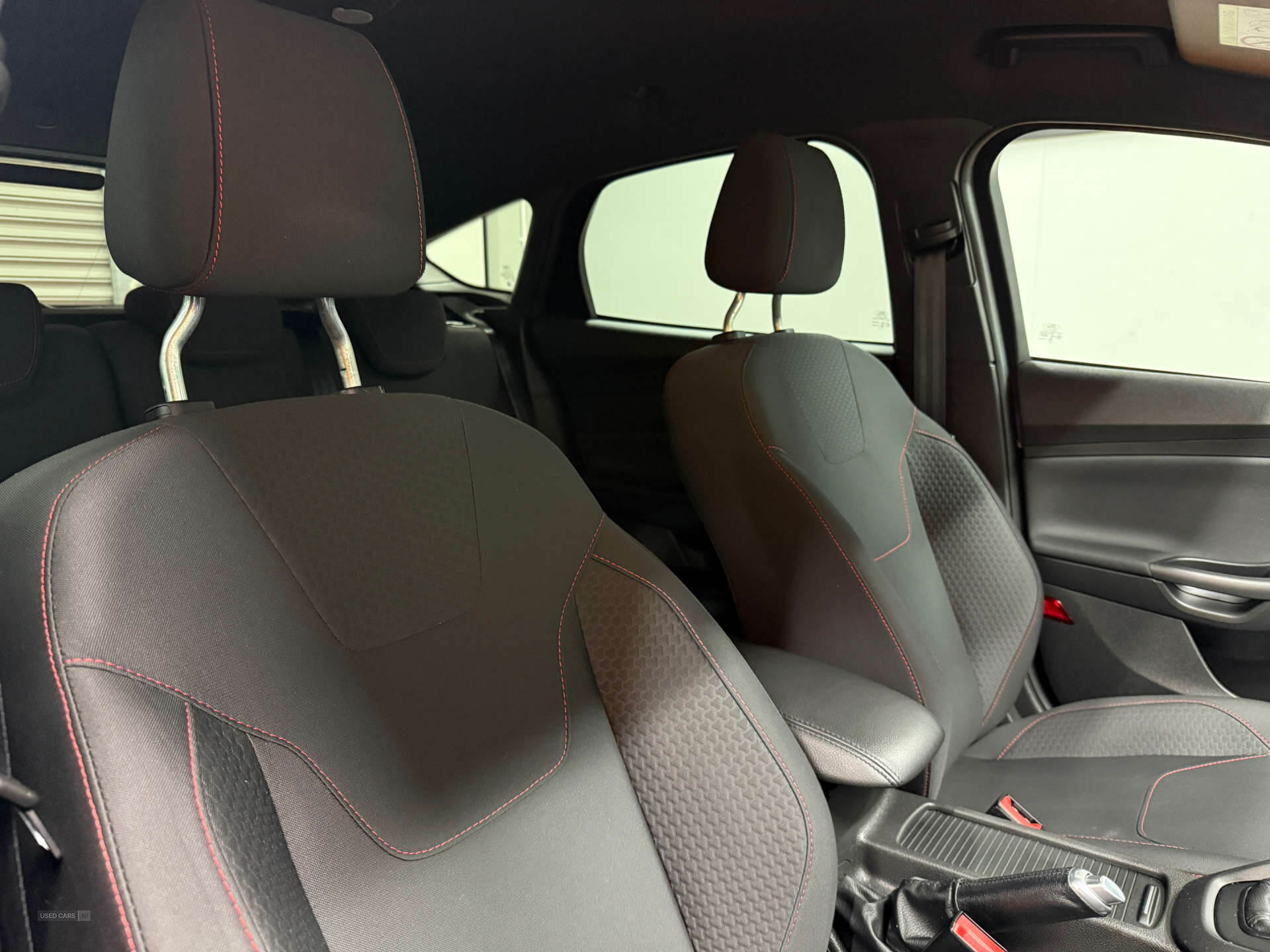 May 2018 Ford Focus 1.0 EcoBoost 140 ST-Line Navigation 5dr