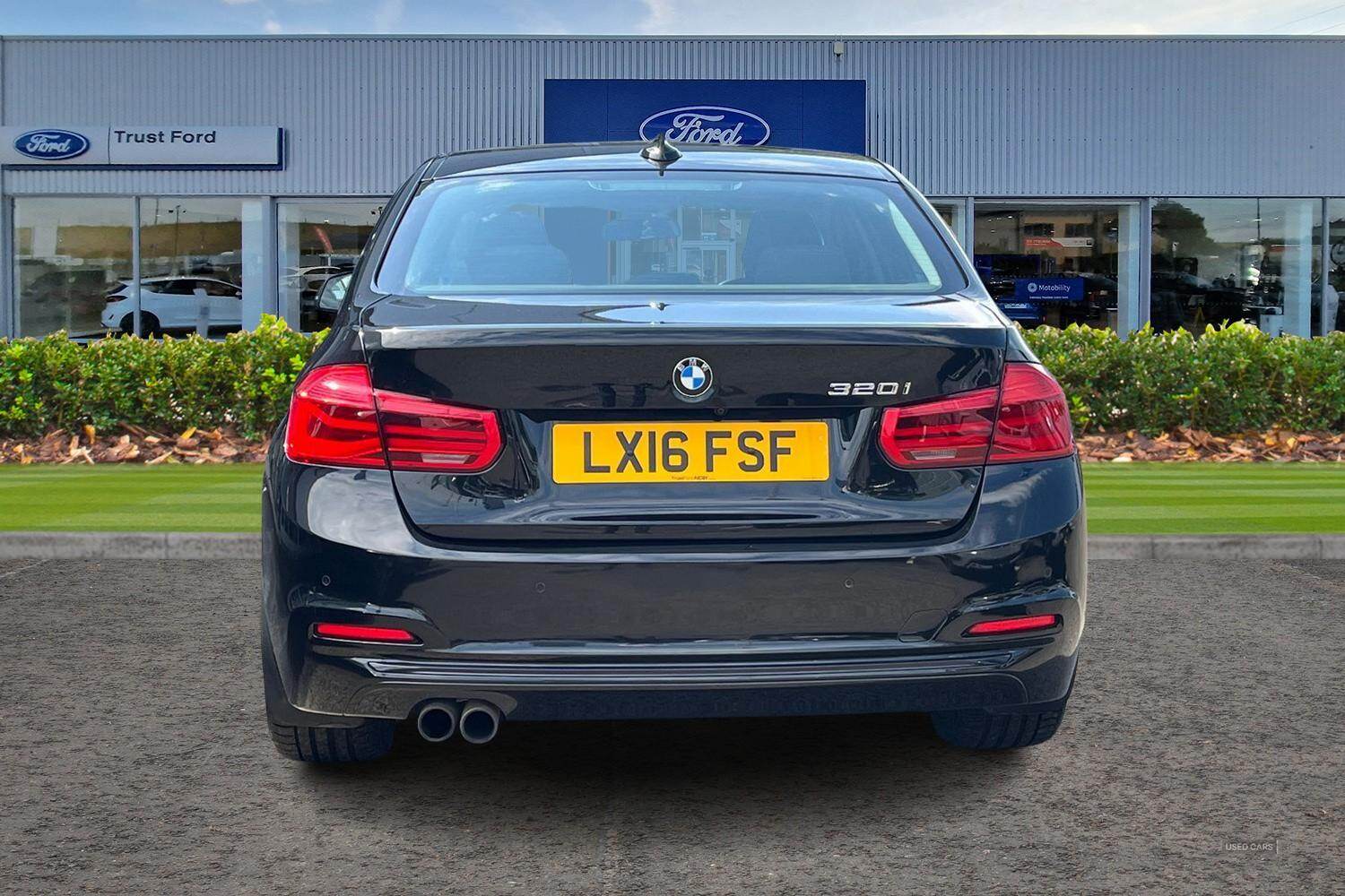 Jun 2016 BMW 3 Series 320i Sport 4dr Step Auto