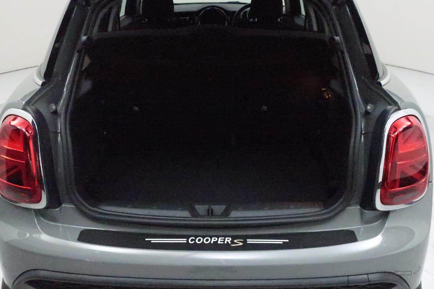 Jan 2022 MINI HATCHBACK 2.0 Cooper S Classic 5dr
