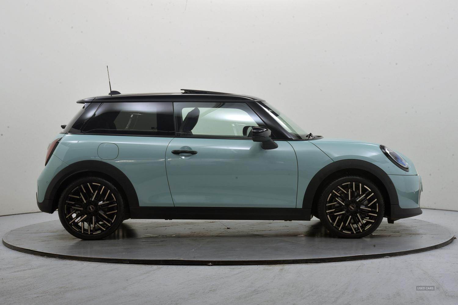 Nov 2024 MINI Cooper 1.5 C Exclusive 3dr Auto