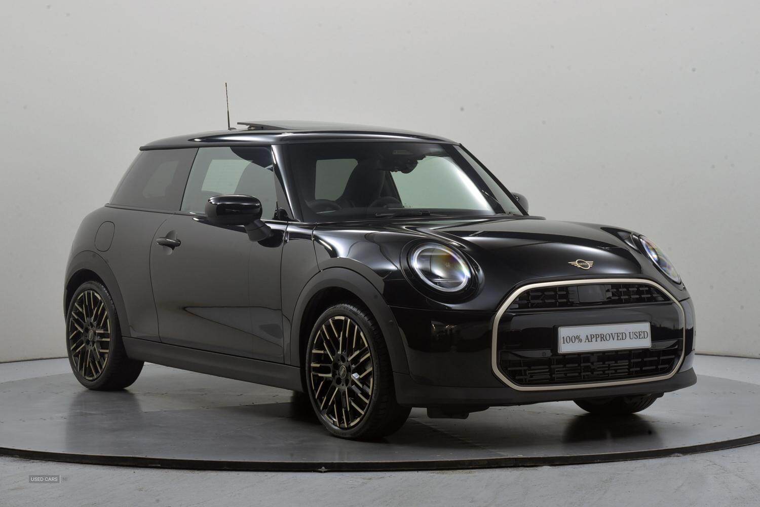 Nov 2024 MINI Cooper 1.5 C Exclusive 3dr Auto