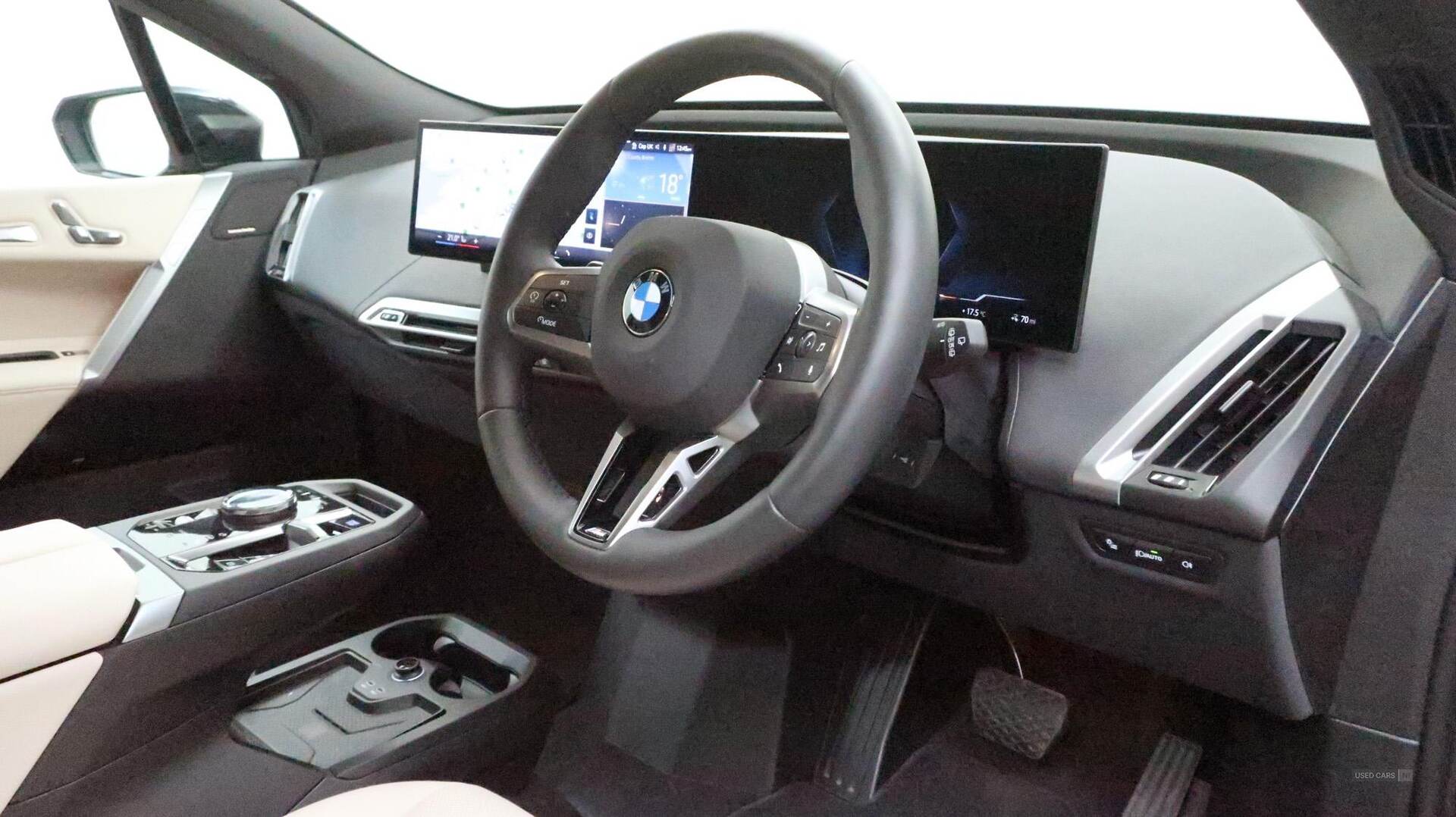 2025 BMW iX xDrive40 M Sport