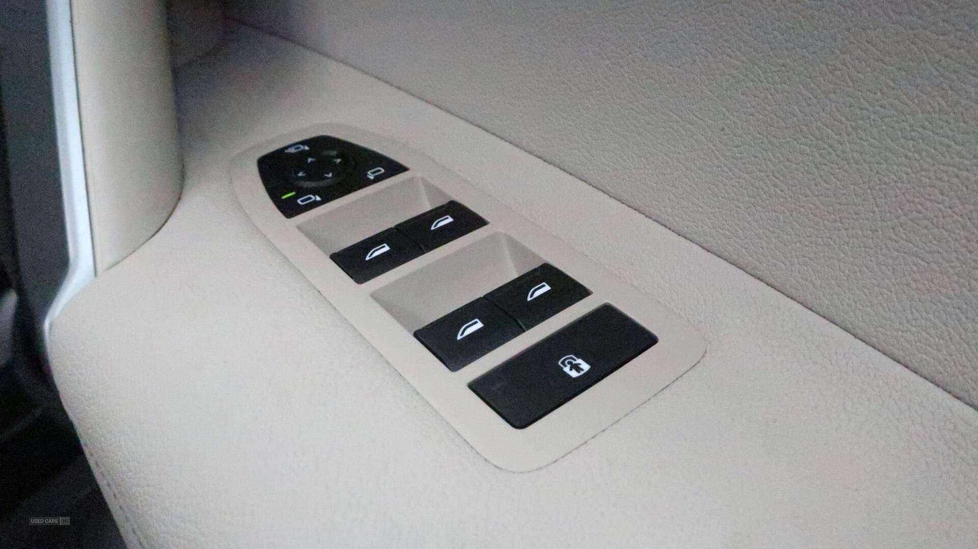 2025 BMW iX xDrive40 M Sport