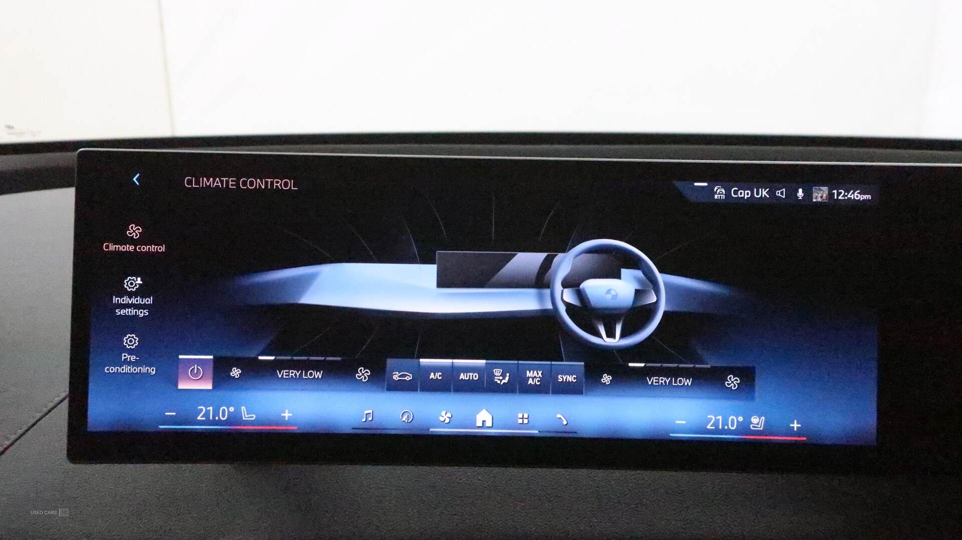 2025 BMW iX xDrive40 M Sport