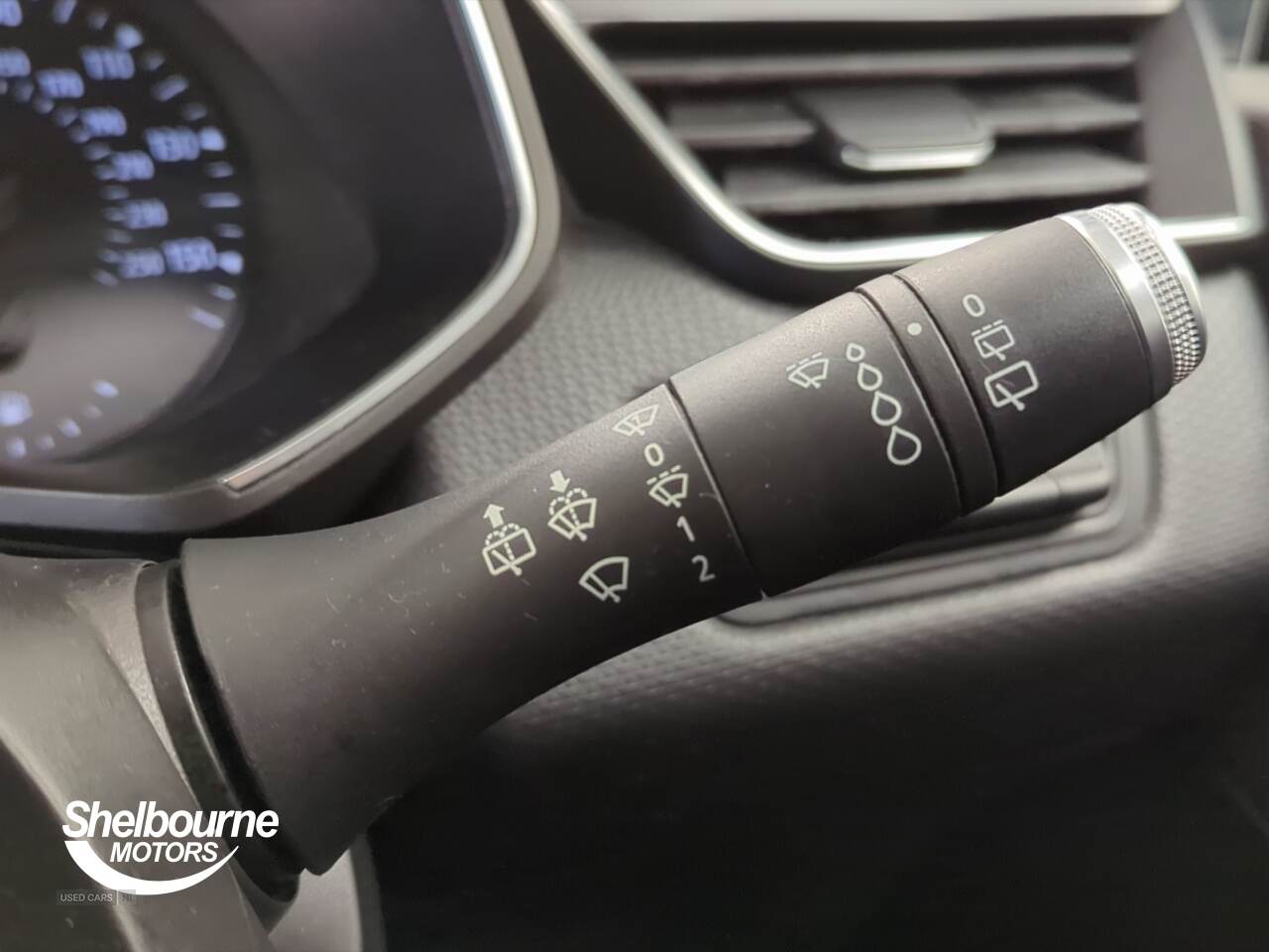 2020 Renault Clio Iconic 1.0 tCe 100 Stop Start