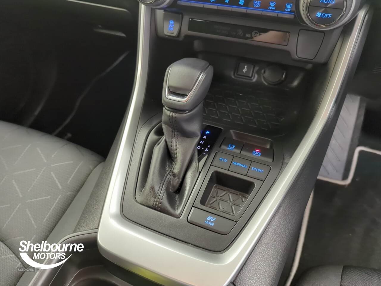 Jan 2022 Toyota RAV4 2.5 VVT-i Hybrid Design 5dr CVT 2WD