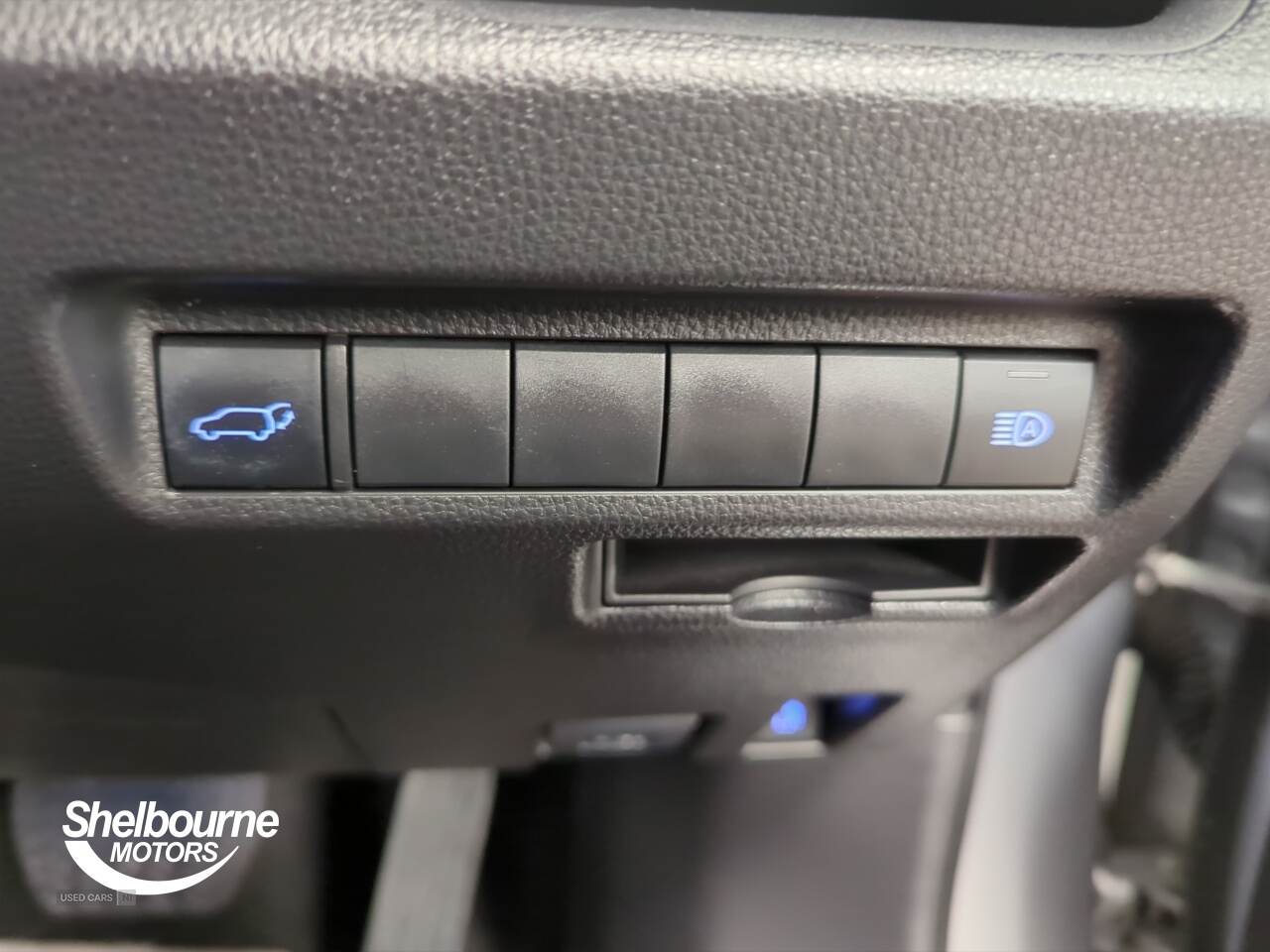Jan 2022 Toyota RAV4 2.5 VVT-i Hybrid Design 5dr CVT 2WD