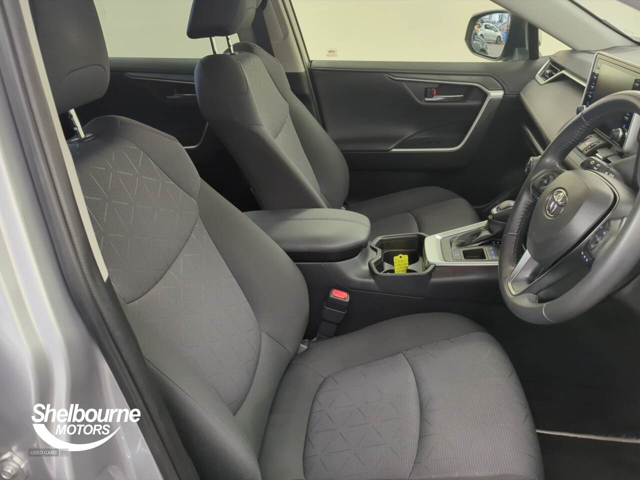 Jan 2022 Toyota RAV4 2.5 VVT-i Hybrid Design 5dr CVT 2WD