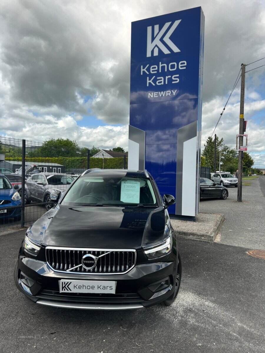 Dec 2021 Volvo XC40 2.0 B4P Inscription Pro 5dr Auto [7 speed]