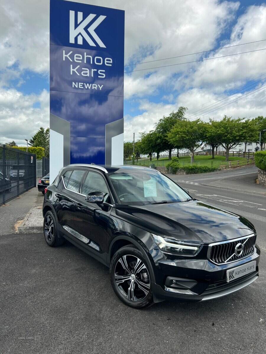 Dec 2021 Volvo XC40 2.0 B4P Inscription Pro 5dr Auto [7 speed]