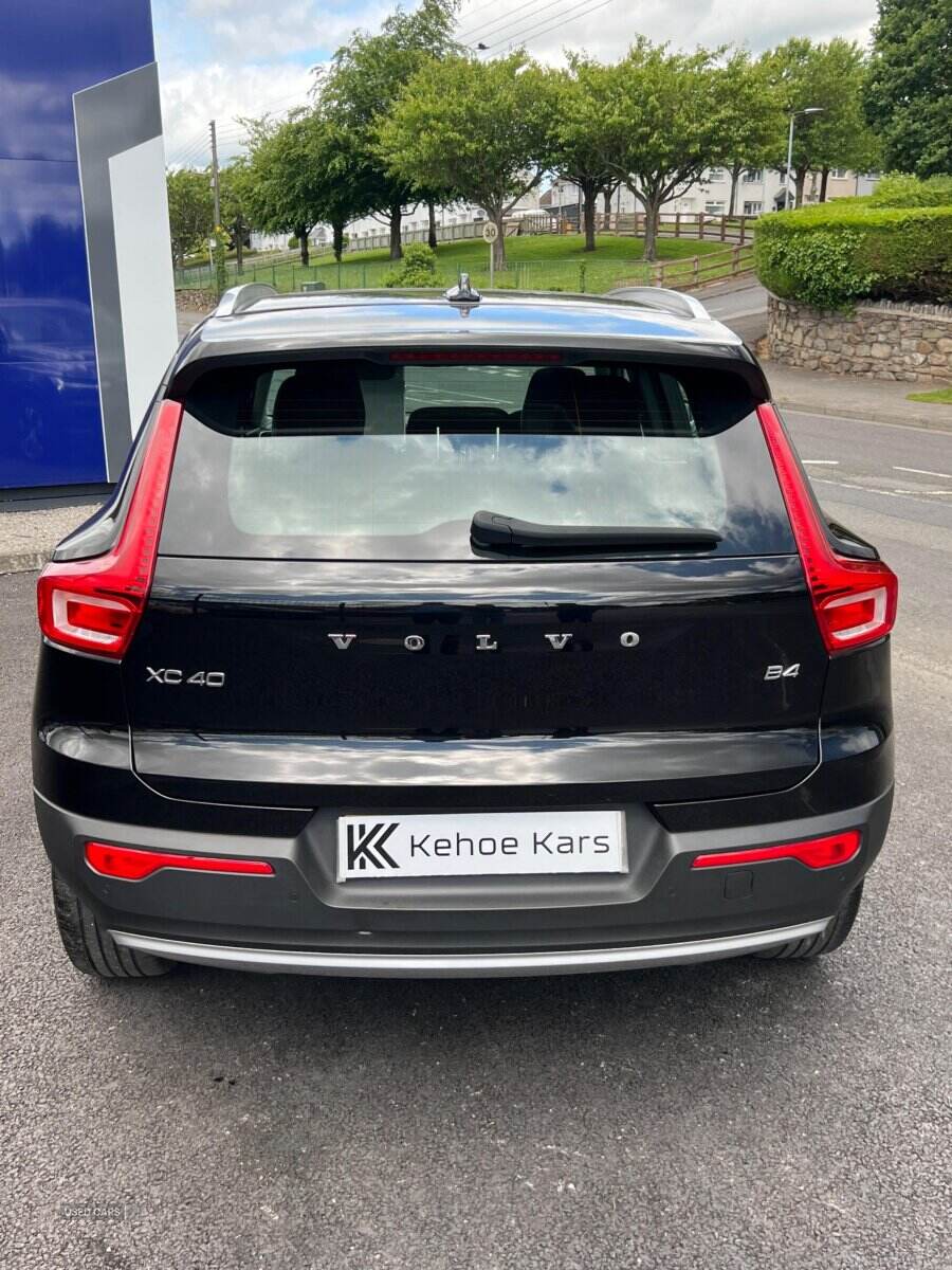 Dec 2021 Volvo XC40 2.0 B4P Inscription Pro 5dr Auto [7 speed]