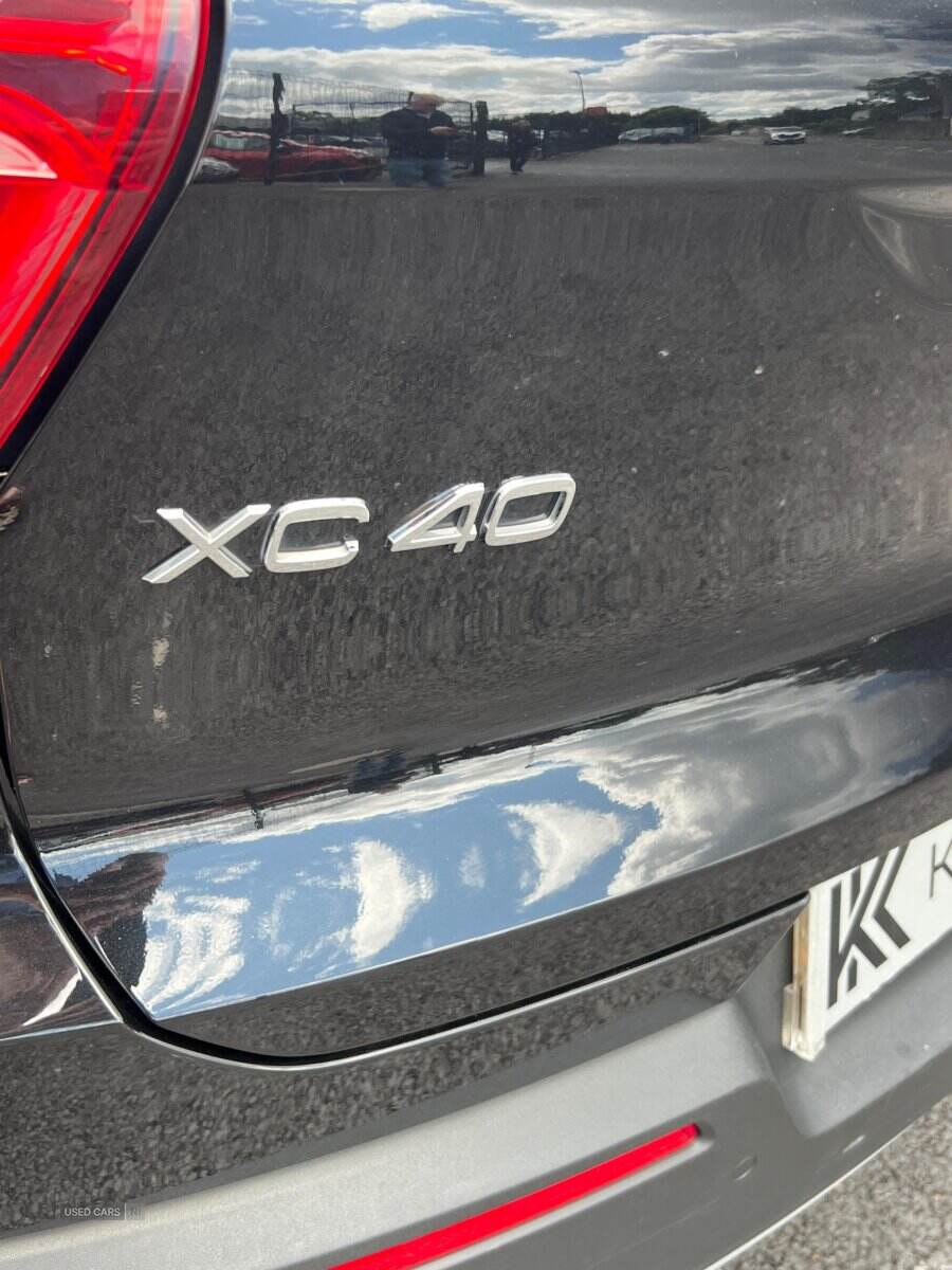 Dec 2021 Volvo XC40 2.0 B4P Inscription Pro 5dr Auto [7 speed]