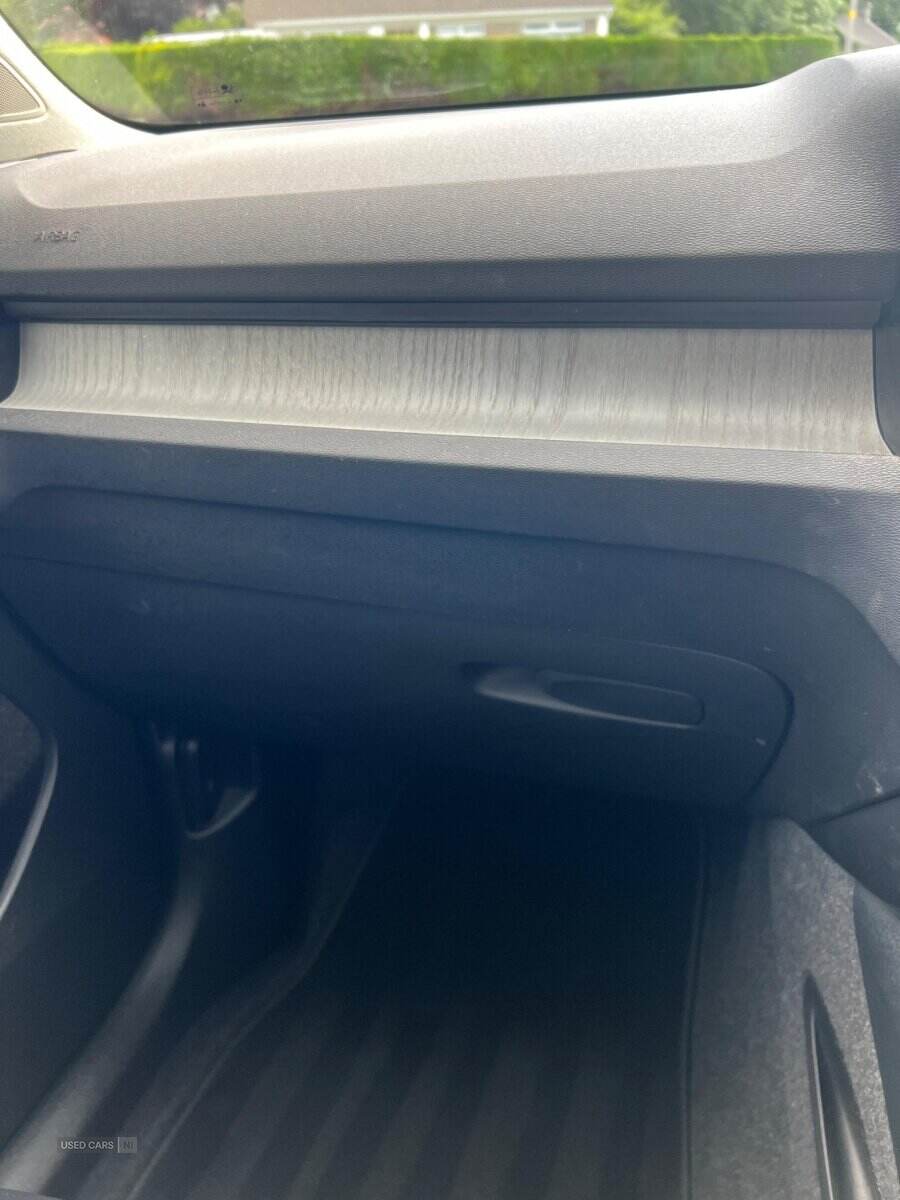 Dec 2021 Volvo XC40 2.0 B4P Inscription Pro 5dr Auto [7 speed]