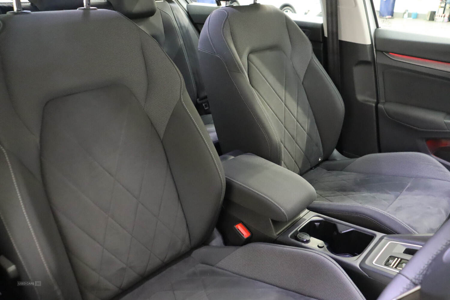 Nov 2021 Volkswagen Golf 1.4 TSI eHybrid Style 5dr DSG