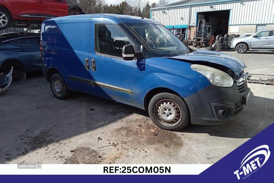 Sep 2015 Vauxhall Combo 2000 1.6 CDTI 16V H1 Van Tecshift