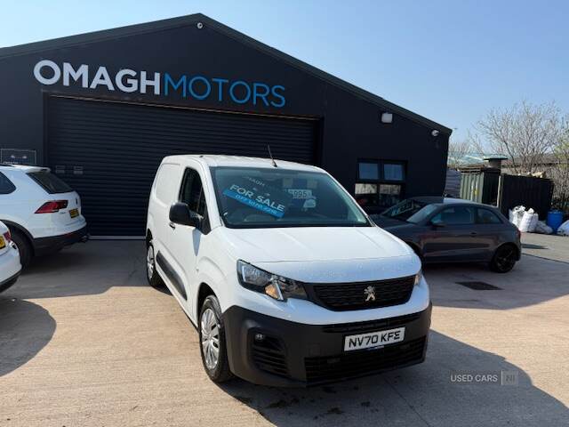 Dec 2020 Peugeot Partner 1000 1.5 BlueHDi 100 Professional Van