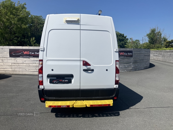 Vauxhall Movano 35 L2 DIESEL FWD in Down