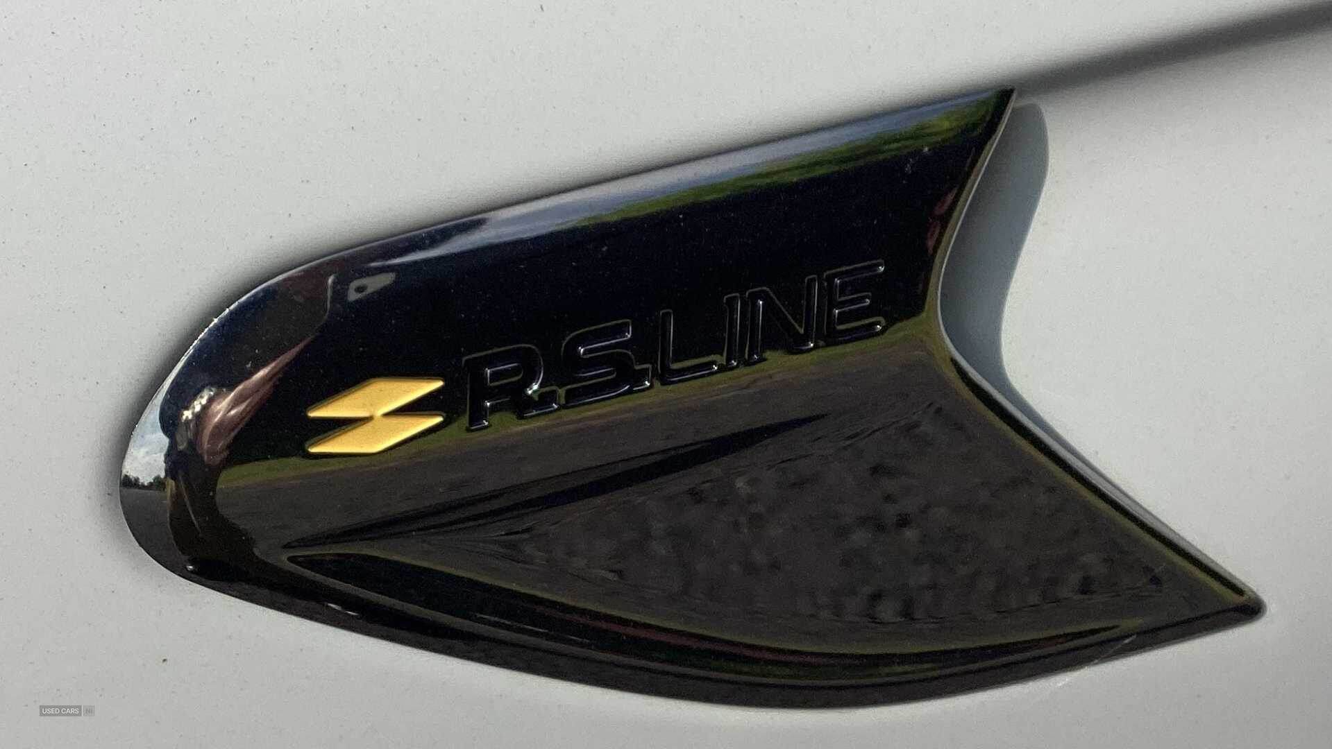 Feb 2022 Renault Clio 1.6 E-TECH Hybrid 140 RS Line 5dr Auto