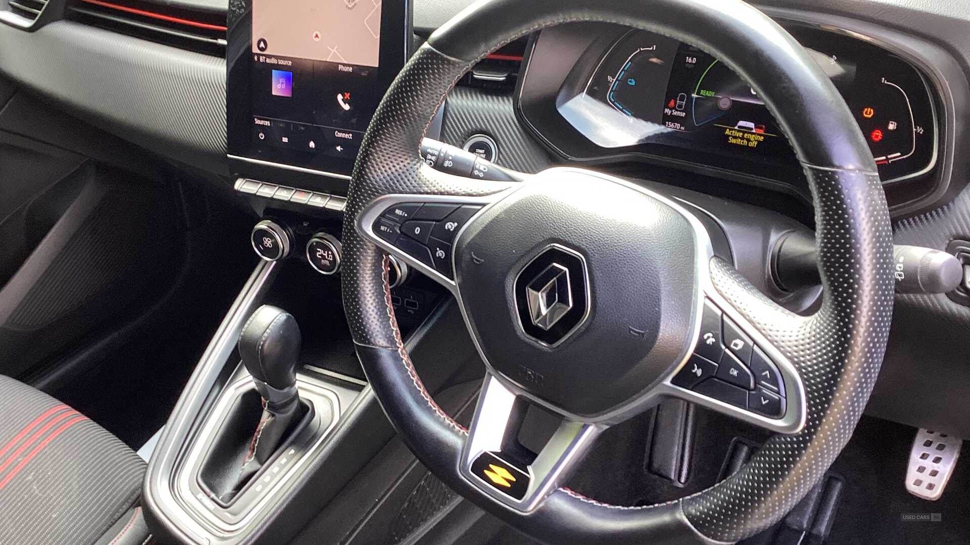 Feb 2022 Renault Clio 1.6 E-TECH Hybrid 140 RS Line 5dr Auto