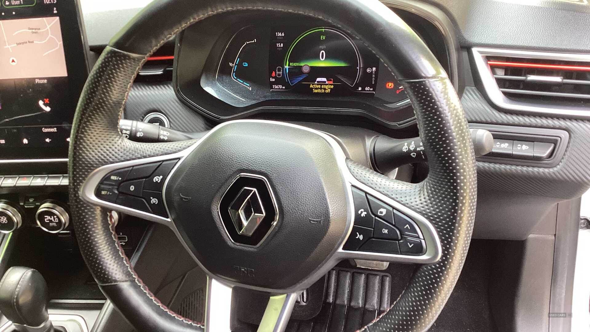 Feb 2022 Renault Clio 1.6 E-TECH Hybrid 140 RS Line 5dr Auto