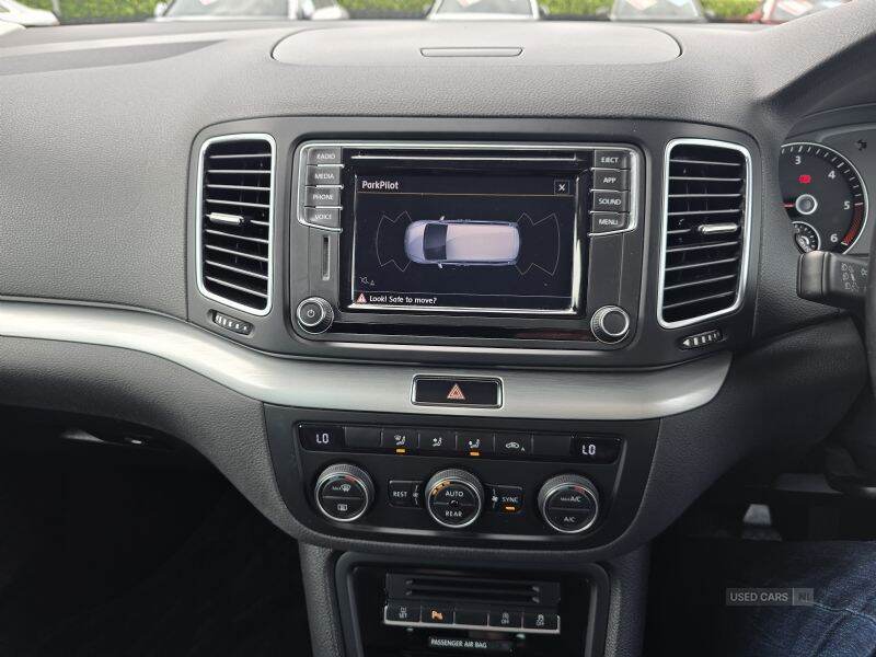 Dec 2017 Volkswagen Sharan 2.0 TDI CR BlueMotion Tech 150 SE 5dr