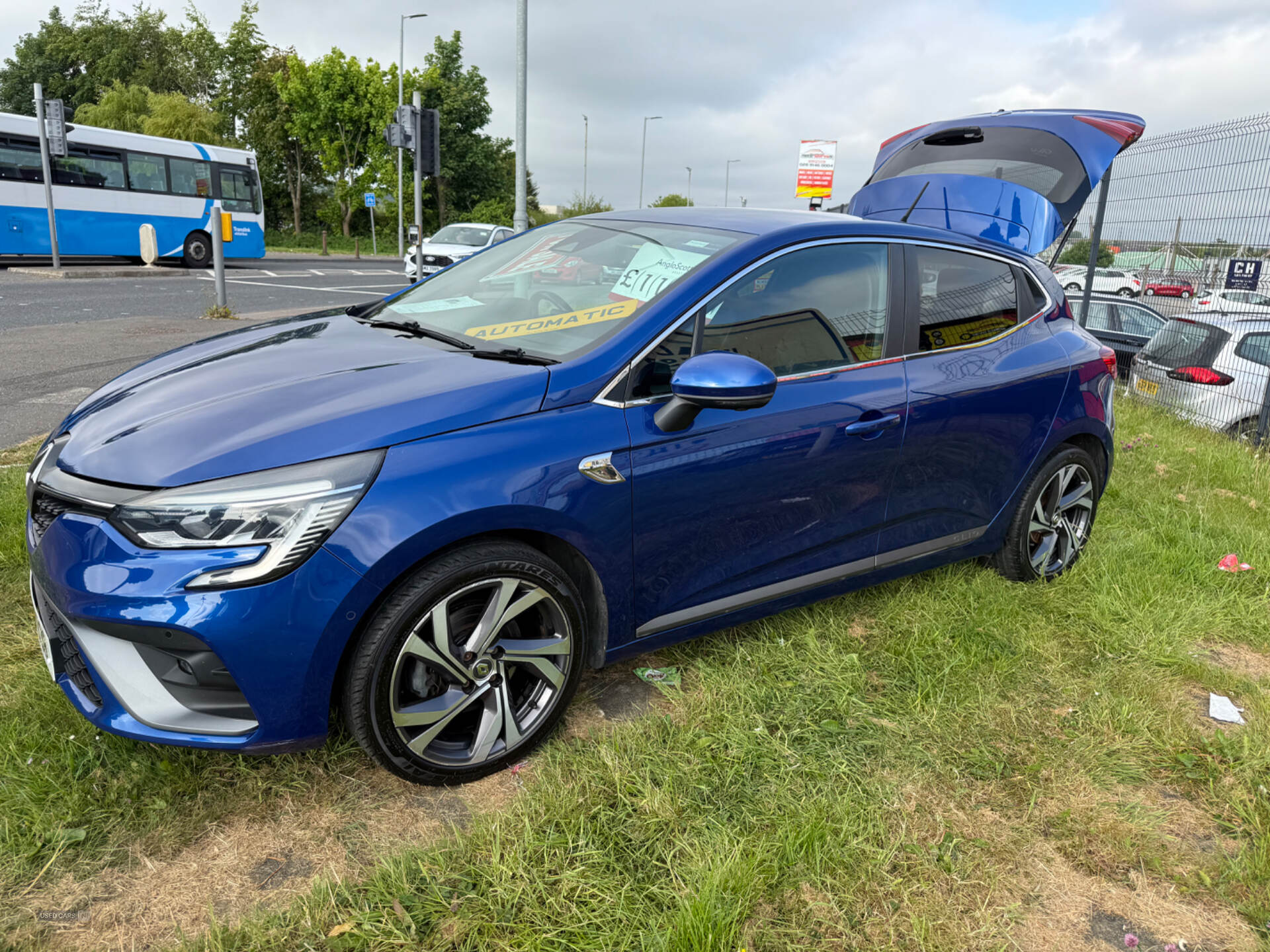 Renault Clio HATCHBACK in Down