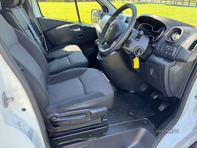 Mar 2021 Renault Trafic SL30 ENERGY dCi 120 Business Van