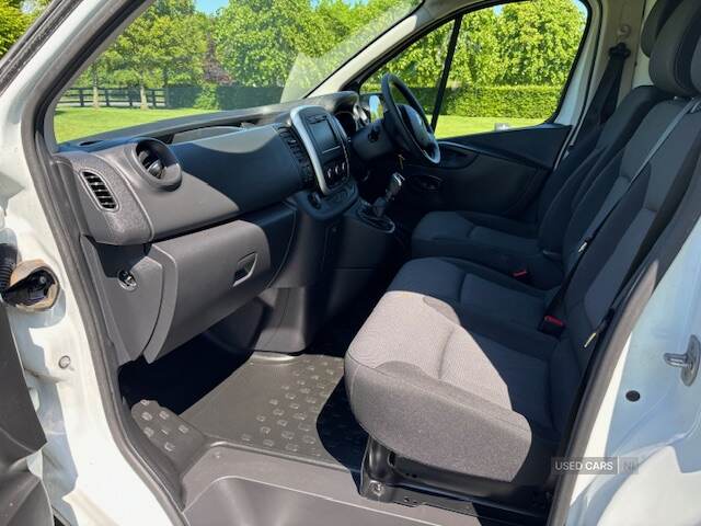Mar 2021 Renault Trafic SL30 ENERGY dCi 120 Business Van