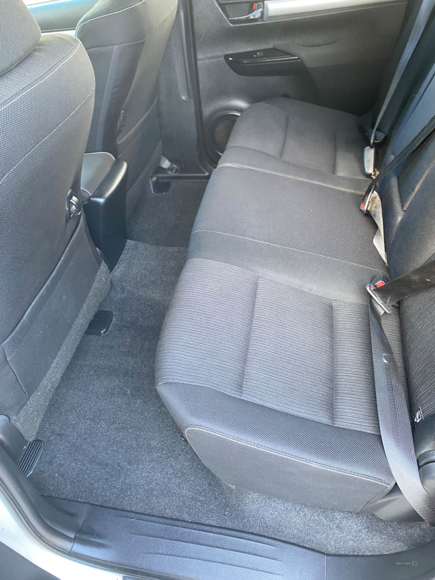 Jun 2017 Toyota Hilux Icon D/Cab Pick Up 2.4 D-4D