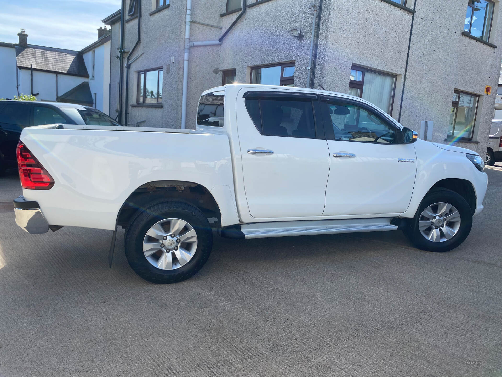 Jun 2017 Toyota Hilux Icon D/Cab Pick Up 2.4 D-4D