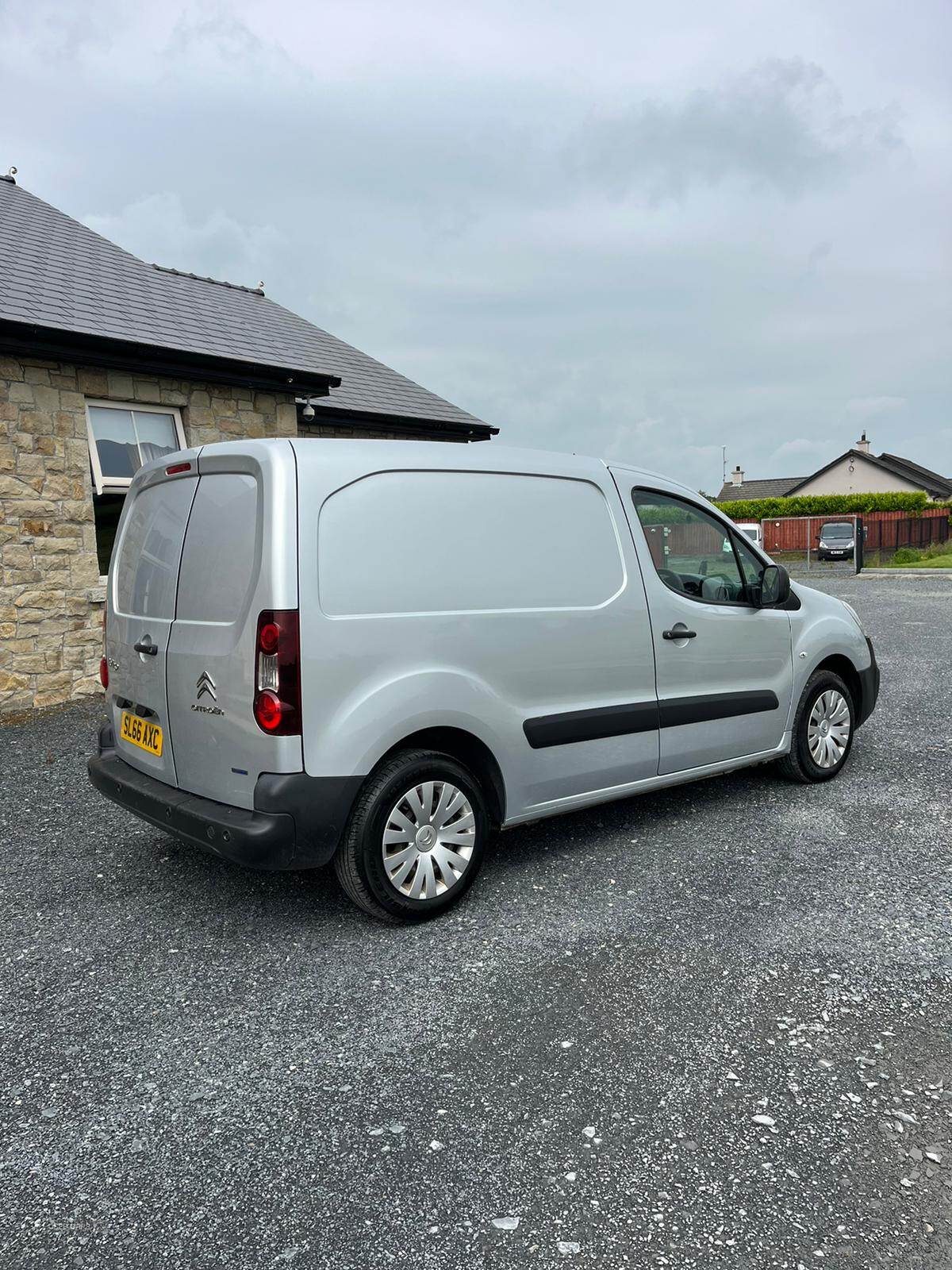 Citroen Berlingo L1 DIESEL in Down