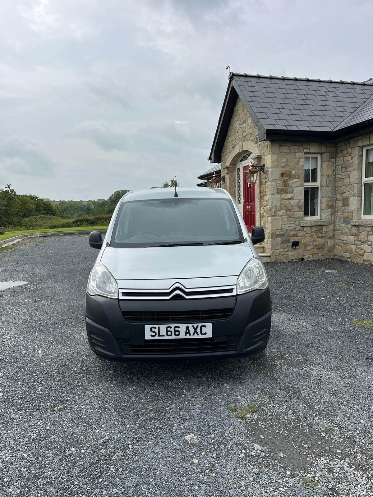 Citroen Berlingo L1 DIESEL in Down