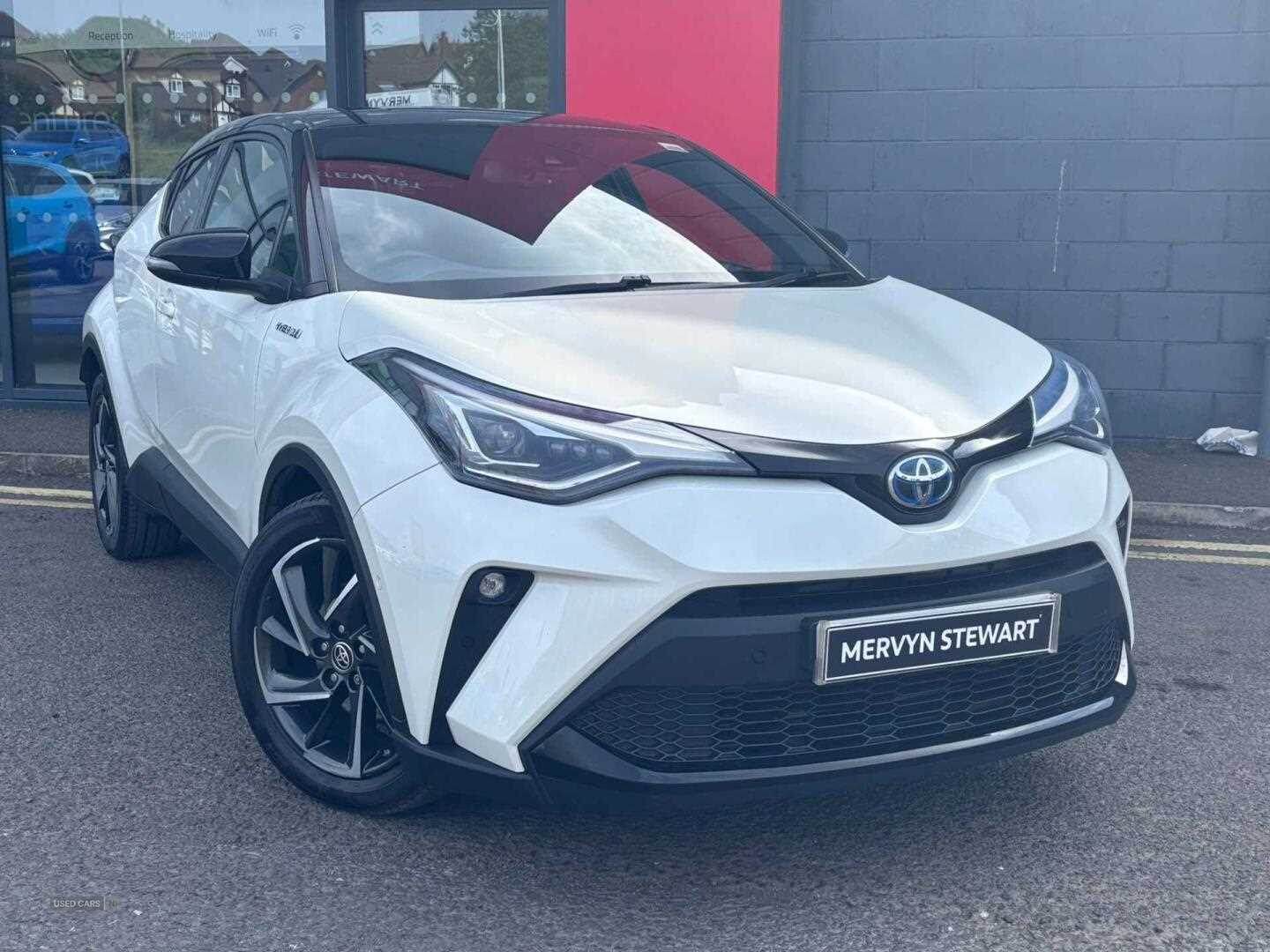 Aug 2020 Toyota C-HR 1.8 Hybrid Dynamic 5dr CVT