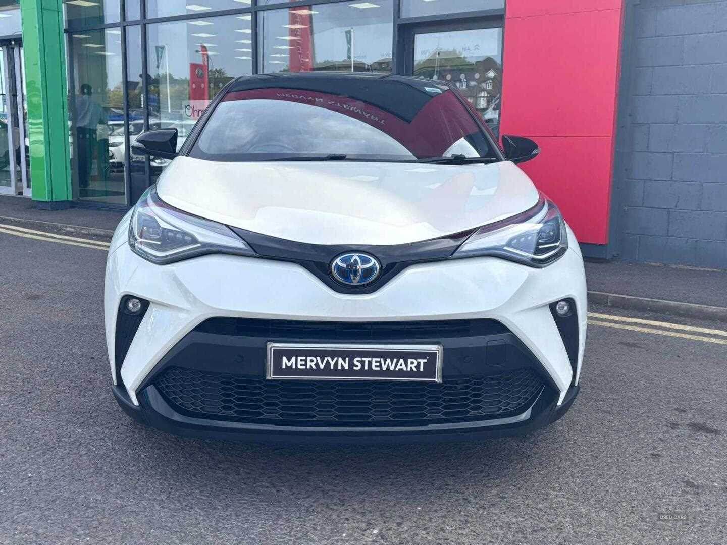 Aug 2020 Toyota C-HR 1.8 Hybrid Dynamic 5dr CVT
