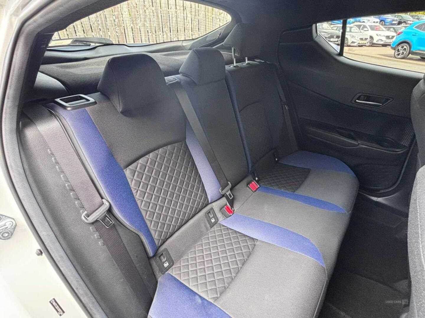 Aug 2020 Toyota C-HR 1.8 Hybrid Dynamic 5dr CVT