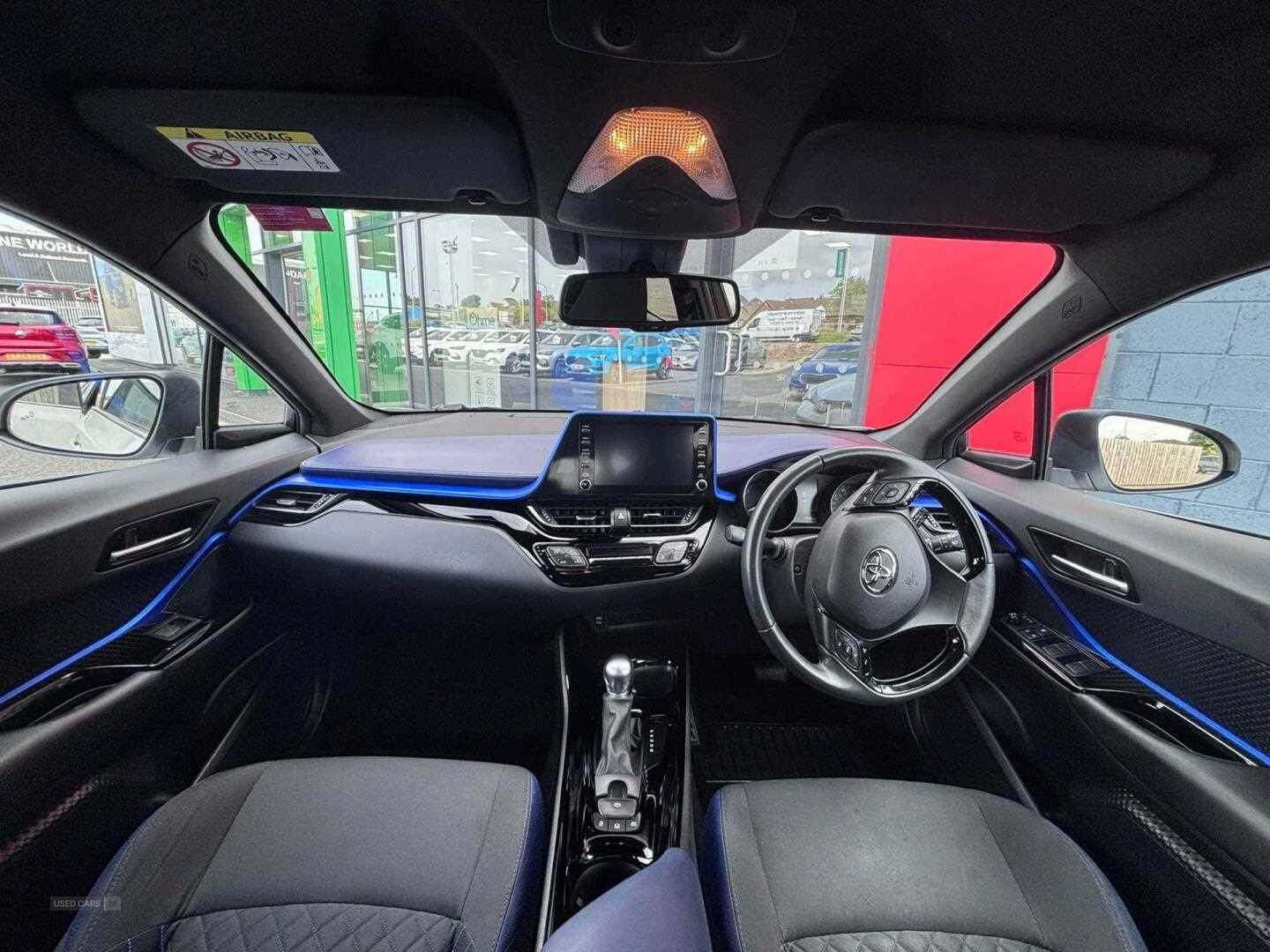 Aug 2020 Toyota C-HR 1.8 Hybrid Dynamic 5dr CVT
