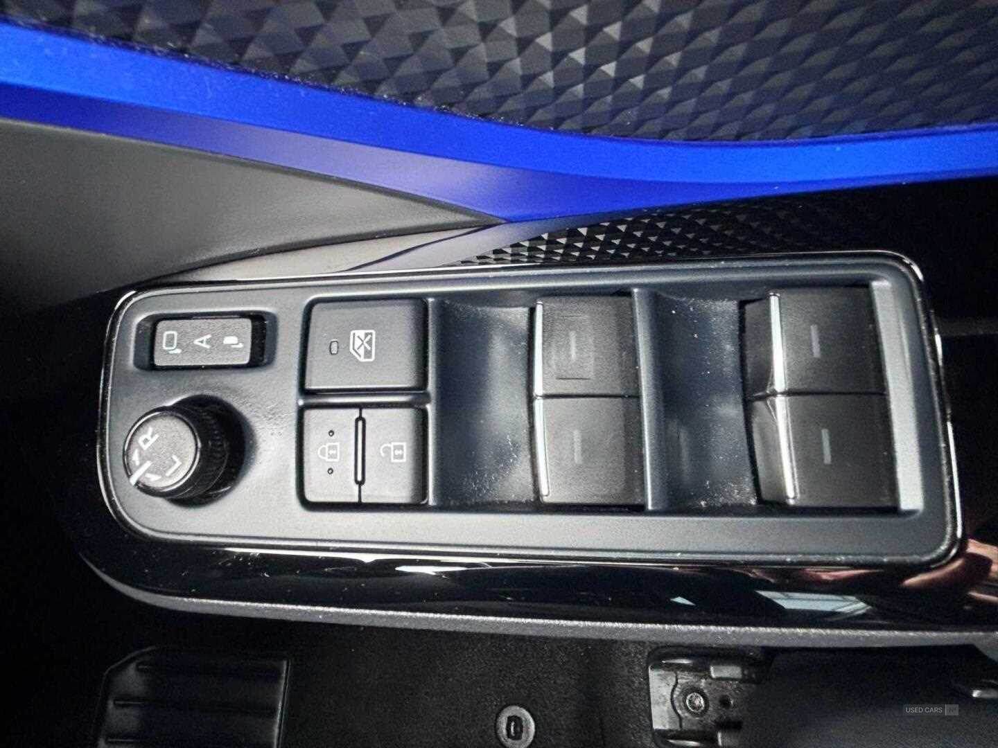 Aug 2020 Toyota C-HR 1.8 Hybrid Dynamic 5dr CVT