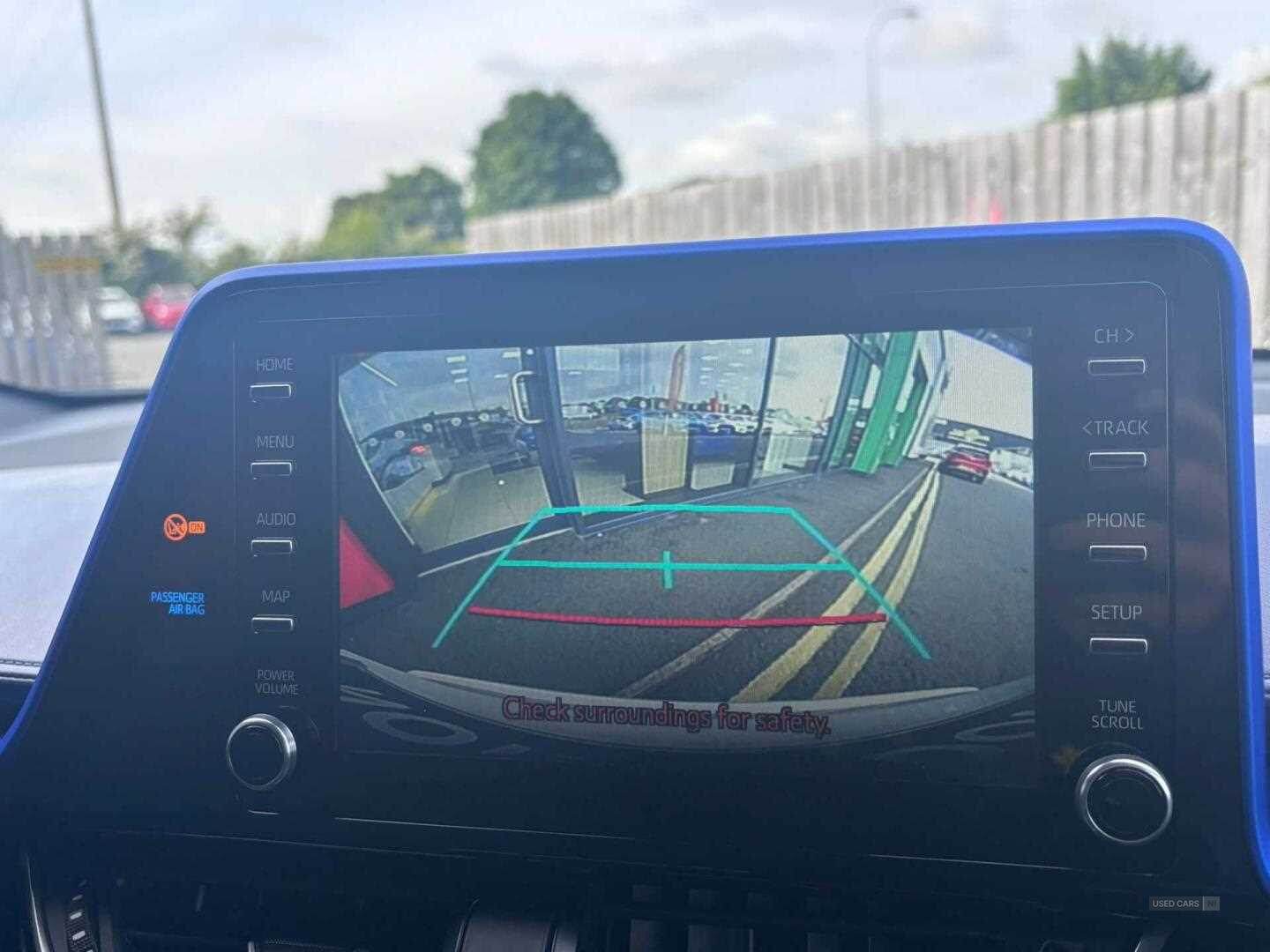 Aug 2020 Toyota C-HR 1.8 Hybrid Dynamic 5dr CVT