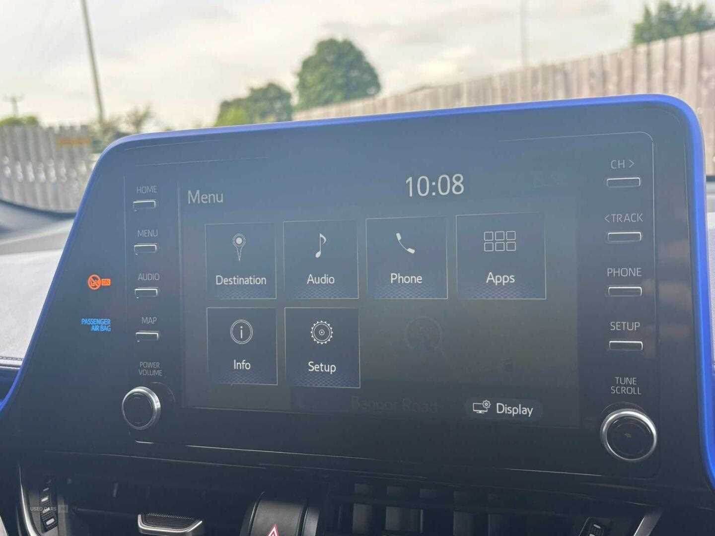 Aug 2020 Toyota C-HR 1.8 Hybrid Dynamic 5dr CVT